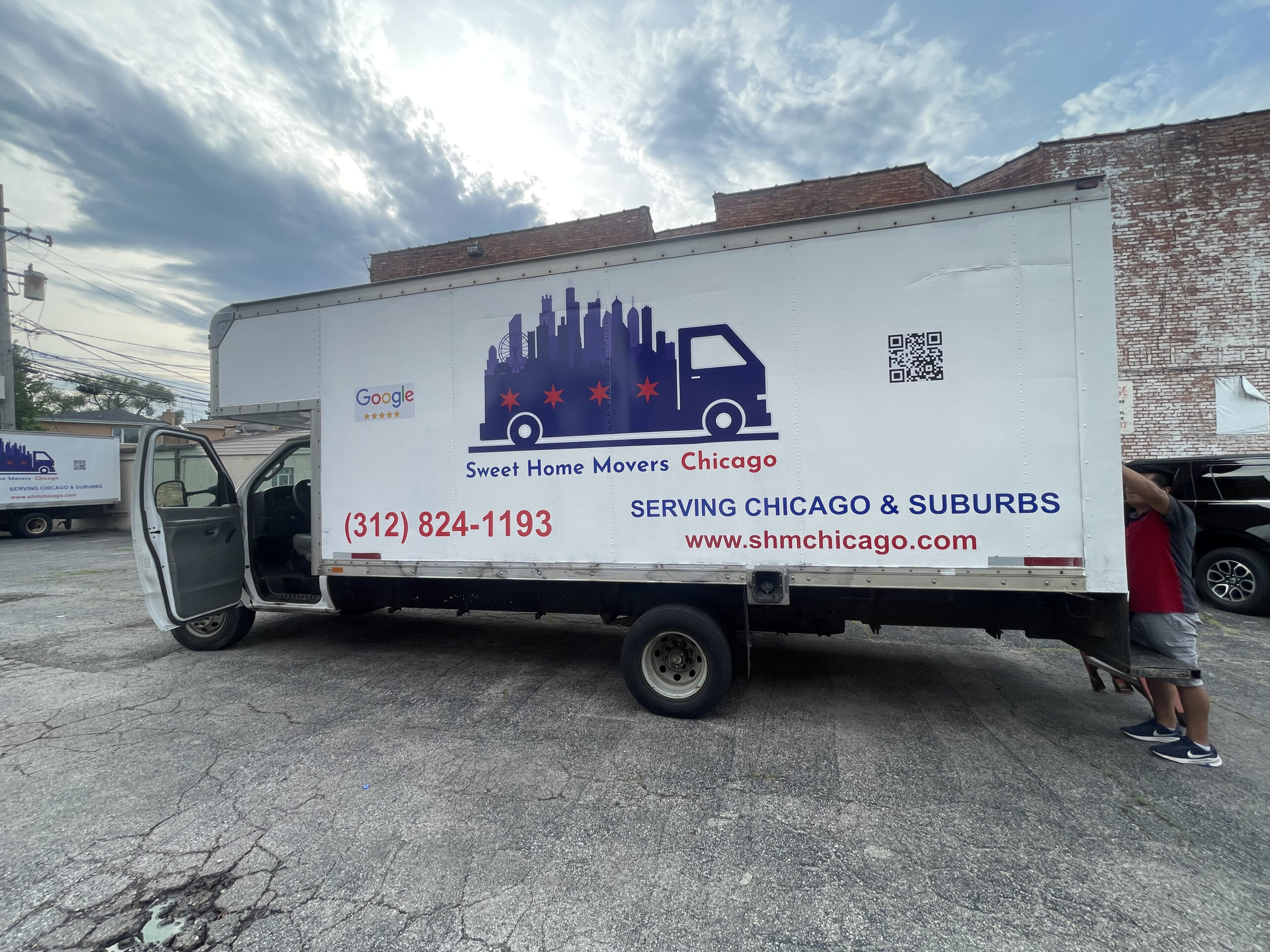 Sweet Home Mover Chicago Moving Truck