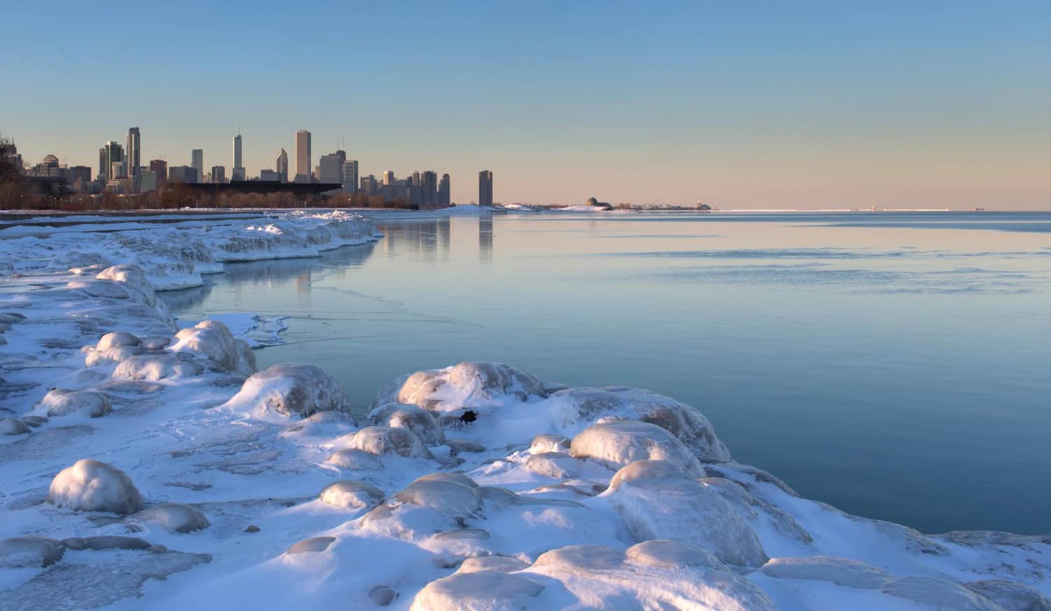 Moving in Chicago in winter: snow route and overnight parking bans